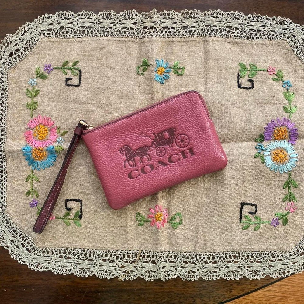 Coach Pebble Leather Signature Horse & Carriage Embossed Wristlet in Bella Rosae